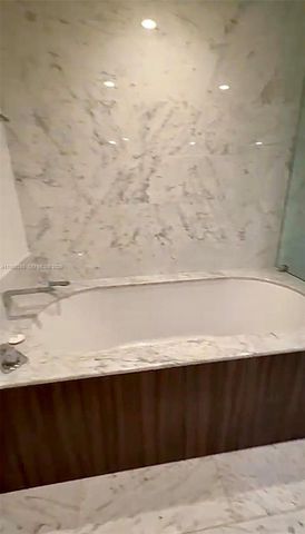 1000 brickell plz 2008, Miami, FL 33131