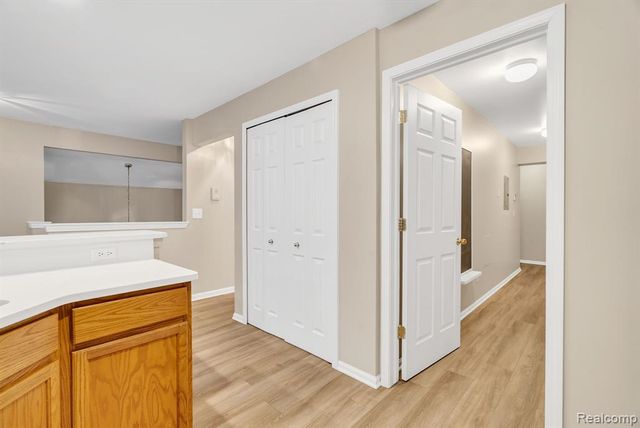 8208 Chesapeake Circle, Walled Lake, MI 48390