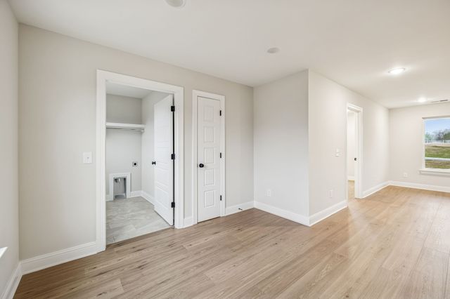 1057 Landing Lane Lot 4, Adams, TN 37010