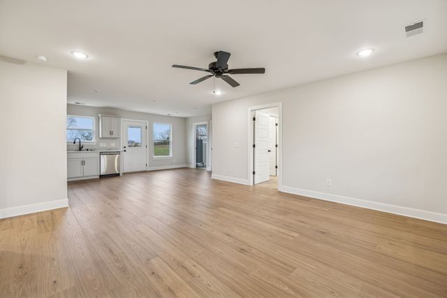 1057 Landing Lane Lot 4, Adams, TN 37010