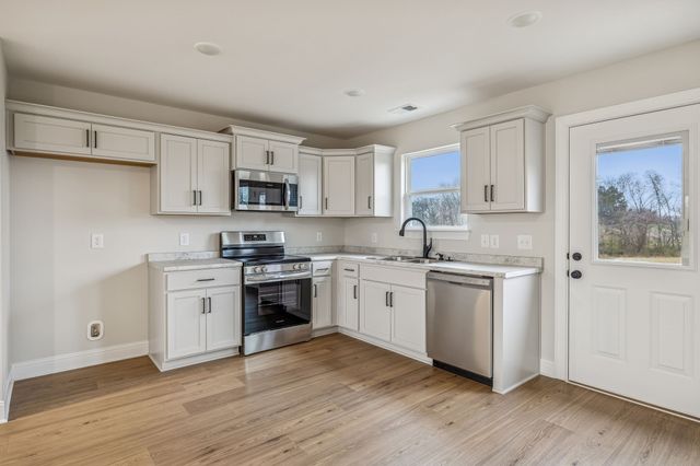 1057 Landing Lane Lot 4, Adams, TN 37010