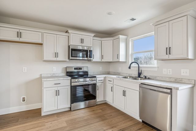 1057 Landing Lane Lot 4, Adams, TN 37010