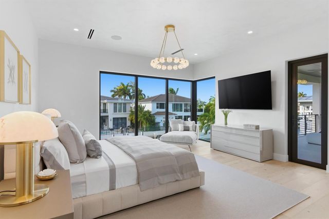 511 Silver Lane, Boca Raton, FL 33432