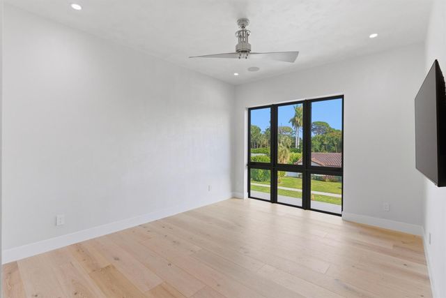 511 Silver Lane, Boca Raton, FL 33432