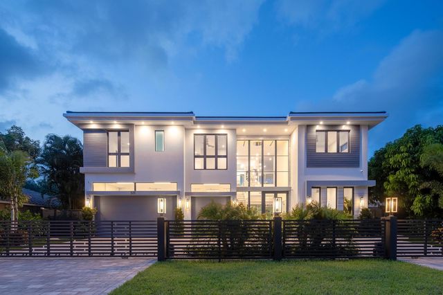 511 Silver Lane, Boca Raton, FL 33432