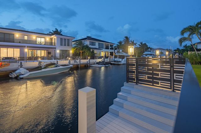 511 Silver Lane, Boca Raton, FL 33432