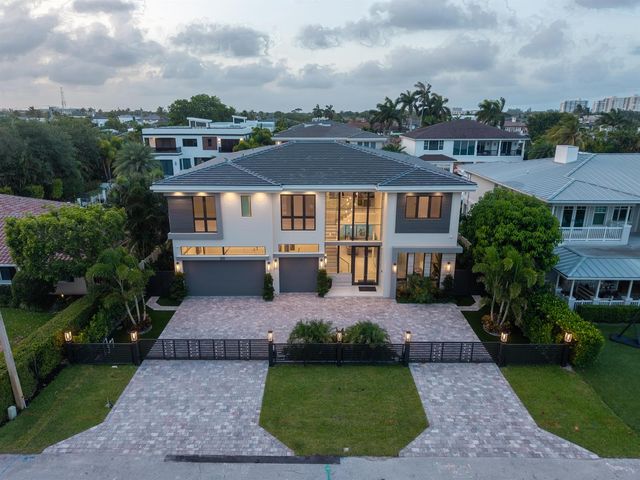 511 Silver Lane, Boca Raton, FL 33432