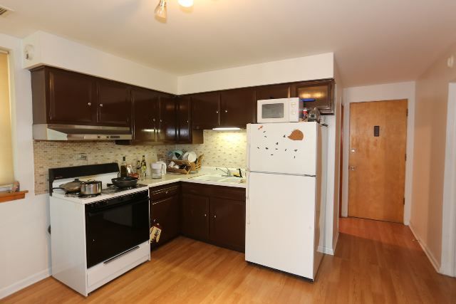 1473 W Erie Street 2F, Chicago, IL 60642