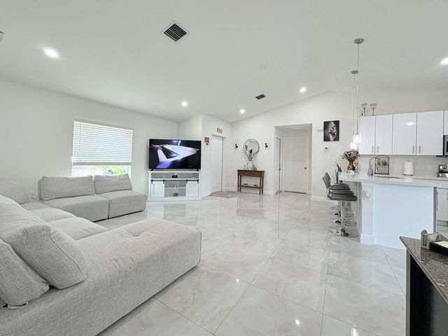 6539 Alexander Road, West Palm Beach, FL 33413