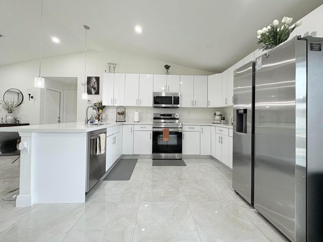 6539 Alexander Road, West Palm Beach, FL 33413