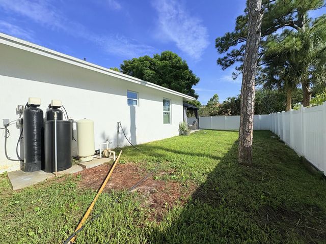 6539 Alexander Road, West Palm Beach, FL 33413