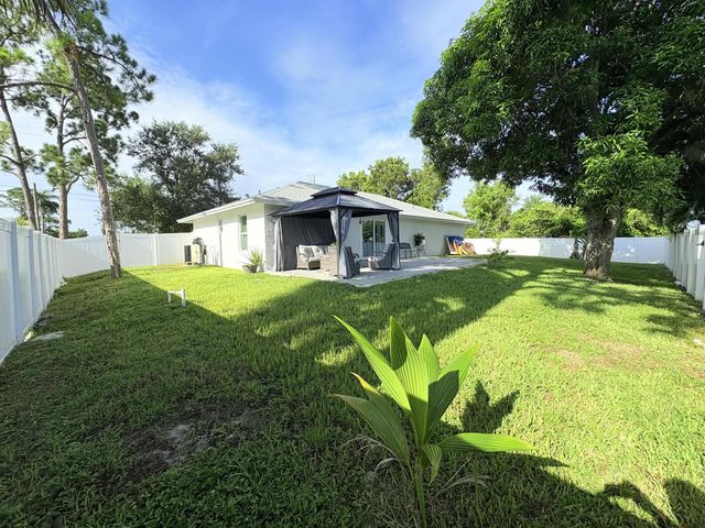 6539 Alexander Road, West Palm Beach, FL 33413