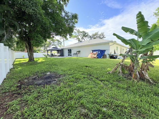 6539 Alexander Road, West Palm Beach, FL 33413