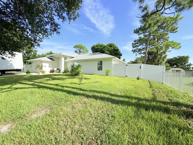 6539 Alexander Road, West Palm Beach, FL 33413