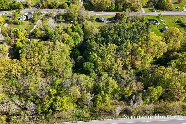 2914 River Hill Drive Nw, Tallmadge Twp, MI 49534