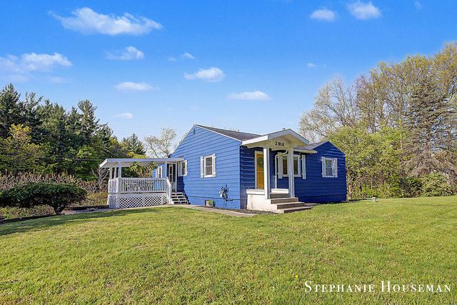 2914 River Hill Drive Nw, Tallmadge Twp, MI 49534