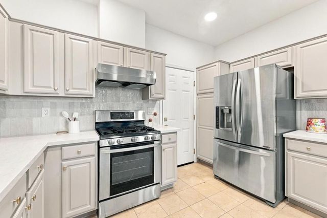 153 Positano Circle, Redwood City, CA 94065