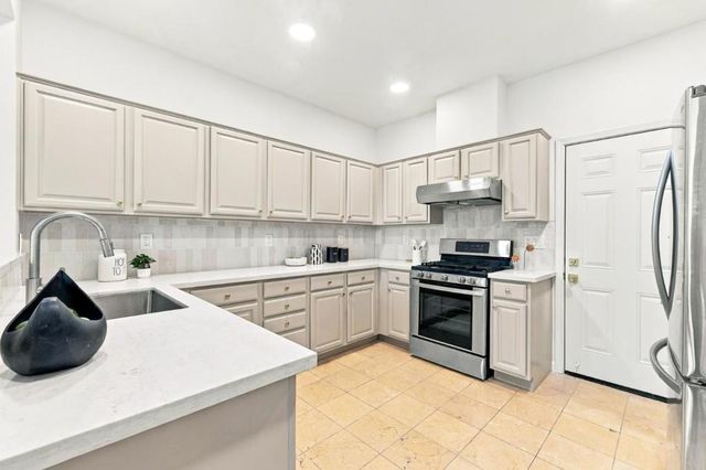 153 Positano Circle, Redwood City, CA 94065