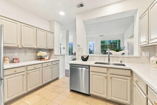 153 Positano Circle, Redwood City, CA 94065