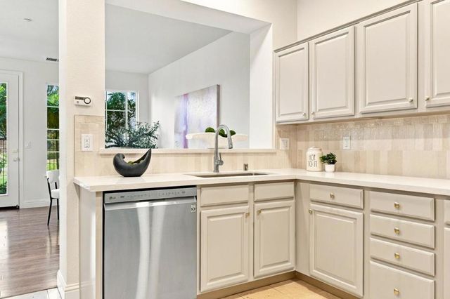 153 Positano Circle, Redwood City, CA 94065