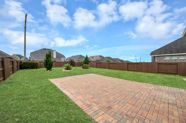19734 Oakdale Lakes Trail, Richmond, TX 77407