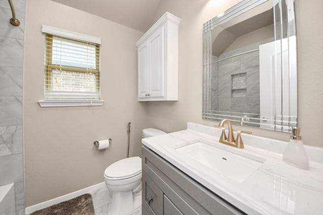 19734 Oakdale Lakes Trail, Richmond, TX 77407
