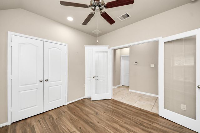 19734 Oakdale Lakes Trail, Richmond, TX 77407