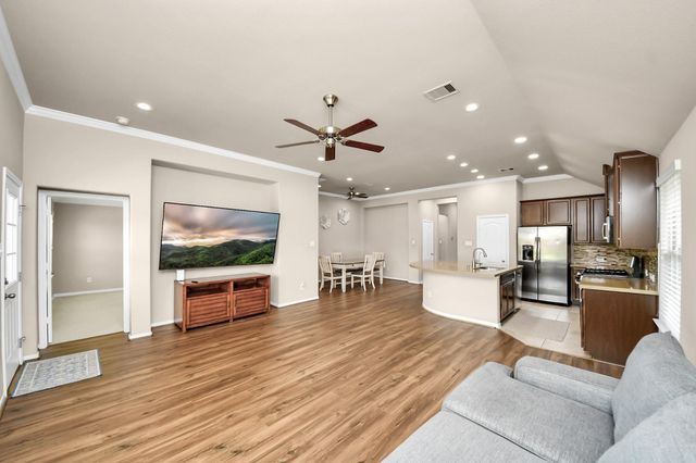 19734 Oakdale Lakes Trail, Richmond, TX 77407