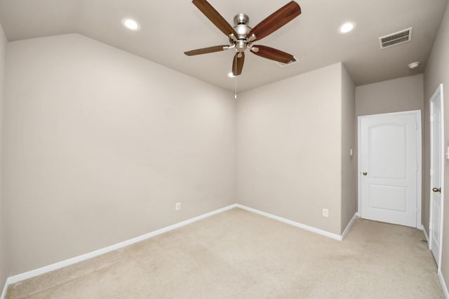 19734 Oakdale Lakes Trail, Richmond, TX 77407