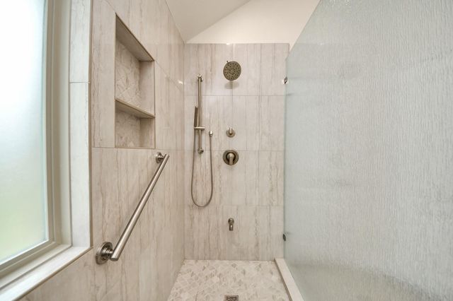 19734 Oakdale Lakes Trail, Richmond, TX 77407