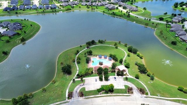 19734 Oakdale Lakes Trail, Richmond, TX 77407