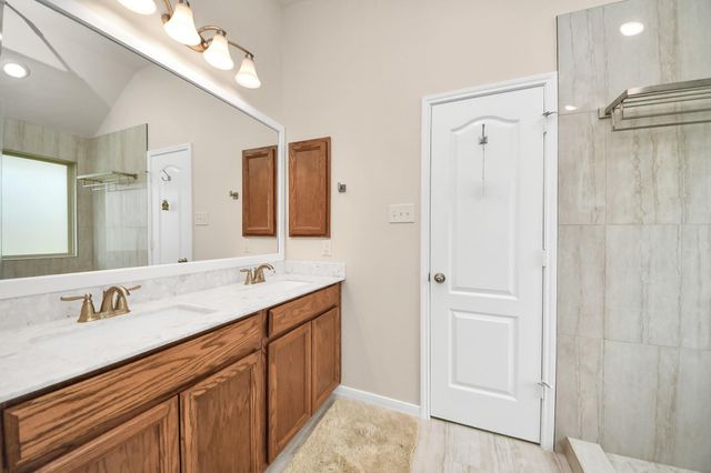 19734 Oakdale Lakes Trail, Richmond, TX 77407