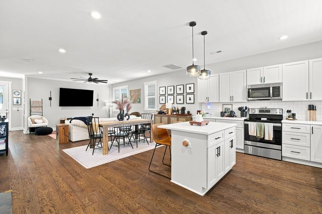 775 Mill Creek Meadow Dr, Nashville, TN 37214