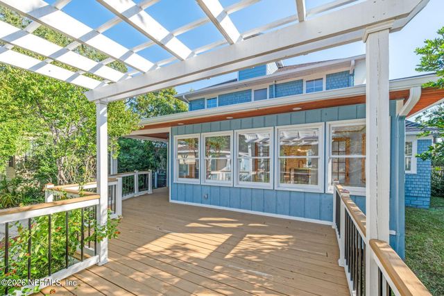 142 WASHINGTON Street, St. Augustine, FL 32084