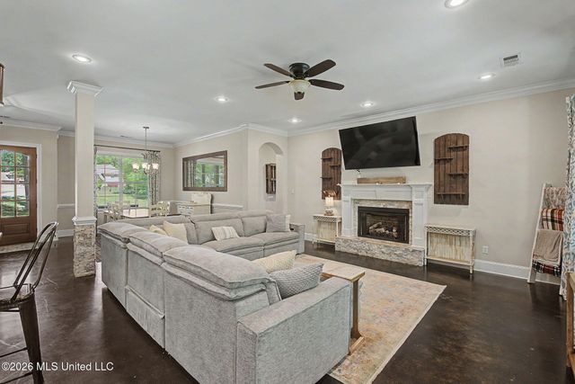 223 Fawn Cove, Hernando, MS 38632