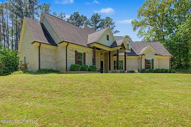 223 Fawn Cove, Hernando, MS 38632