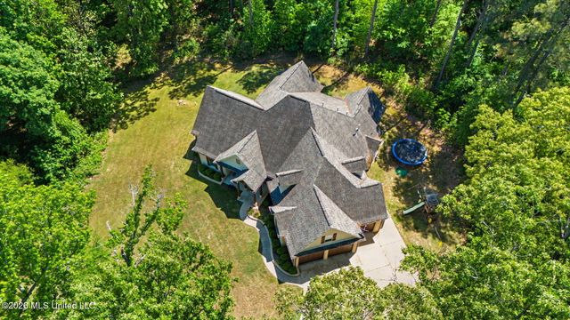 223 Fawn Cove, Hernando, MS 38632