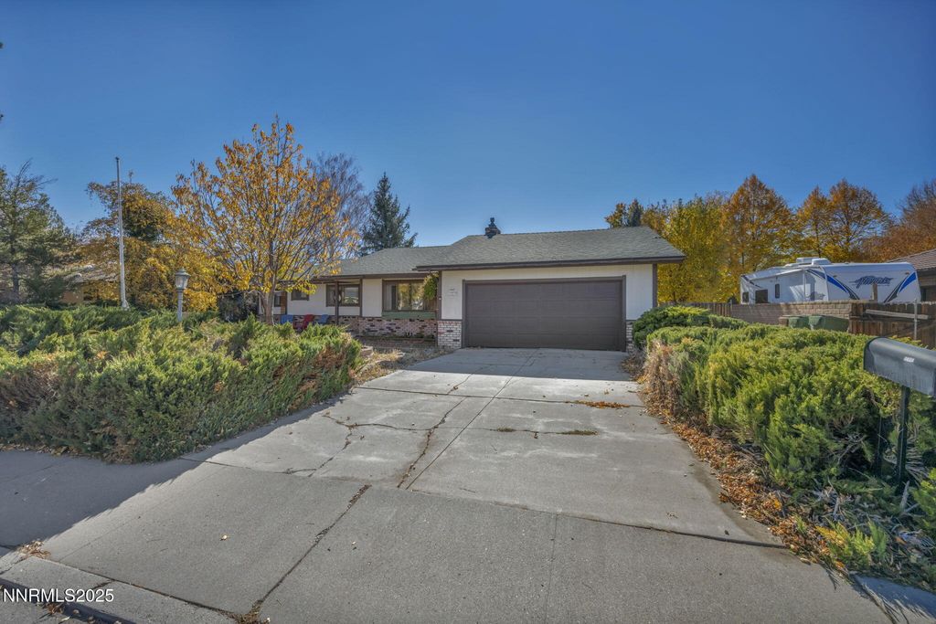 1670 Belarra Drive, Minden, NV 89423