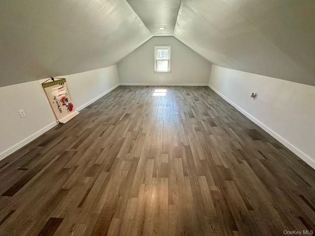 215 Mineola Avenue, Carle Place, NY 11514