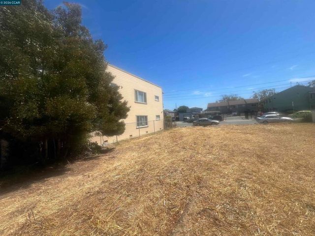 549 6Th St, Richmond, CA 94801