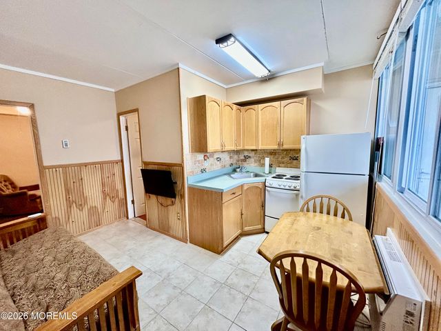 28 Fremont Avenue B12, Seaside Heights, NJ 08751