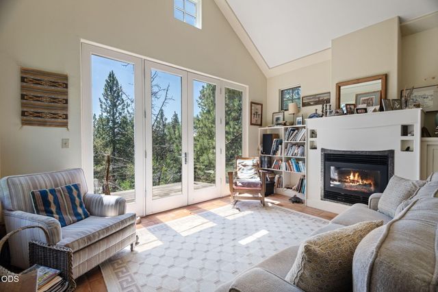 1265 NW Saginaw Avenue, Bend, OR 97703