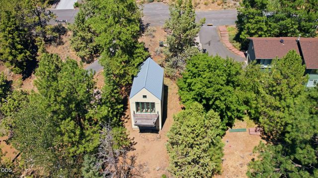 1265 NW Saginaw Avenue, Bend, OR 97703