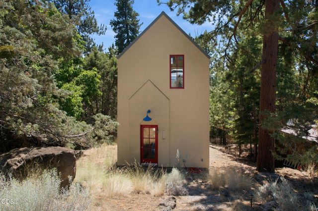 1265 NW Saginaw Avenue, Bend, OR 97703