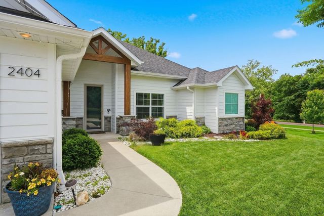 2404 BAXLEY DR, Columbia, MO 65201