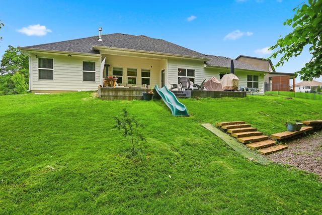 2404 BAXLEY DR, Columbia, MO 65201