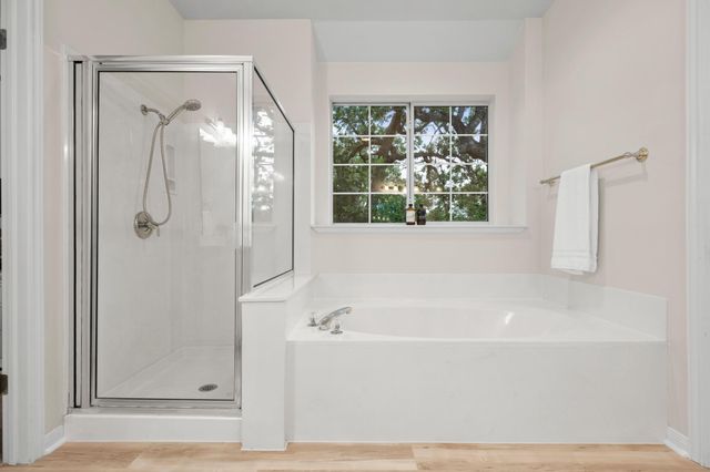 8305 Scenic Oaks DR, Austin, TX 78737