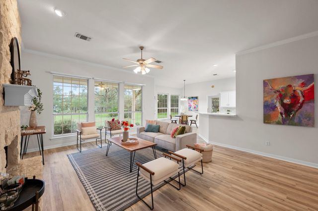 8305 Scenic Oaks DR, Austin, TX 78737