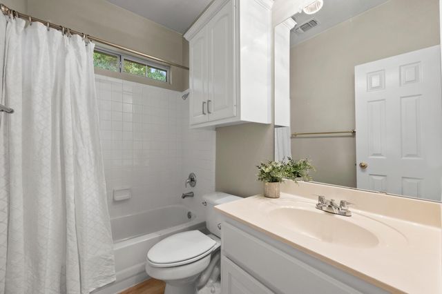 8305 Scenic Oaks DR, Austin, TX 78737