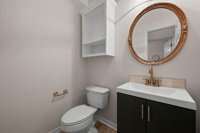 8305 Scenic Oaks DR, Austin, TX 78737